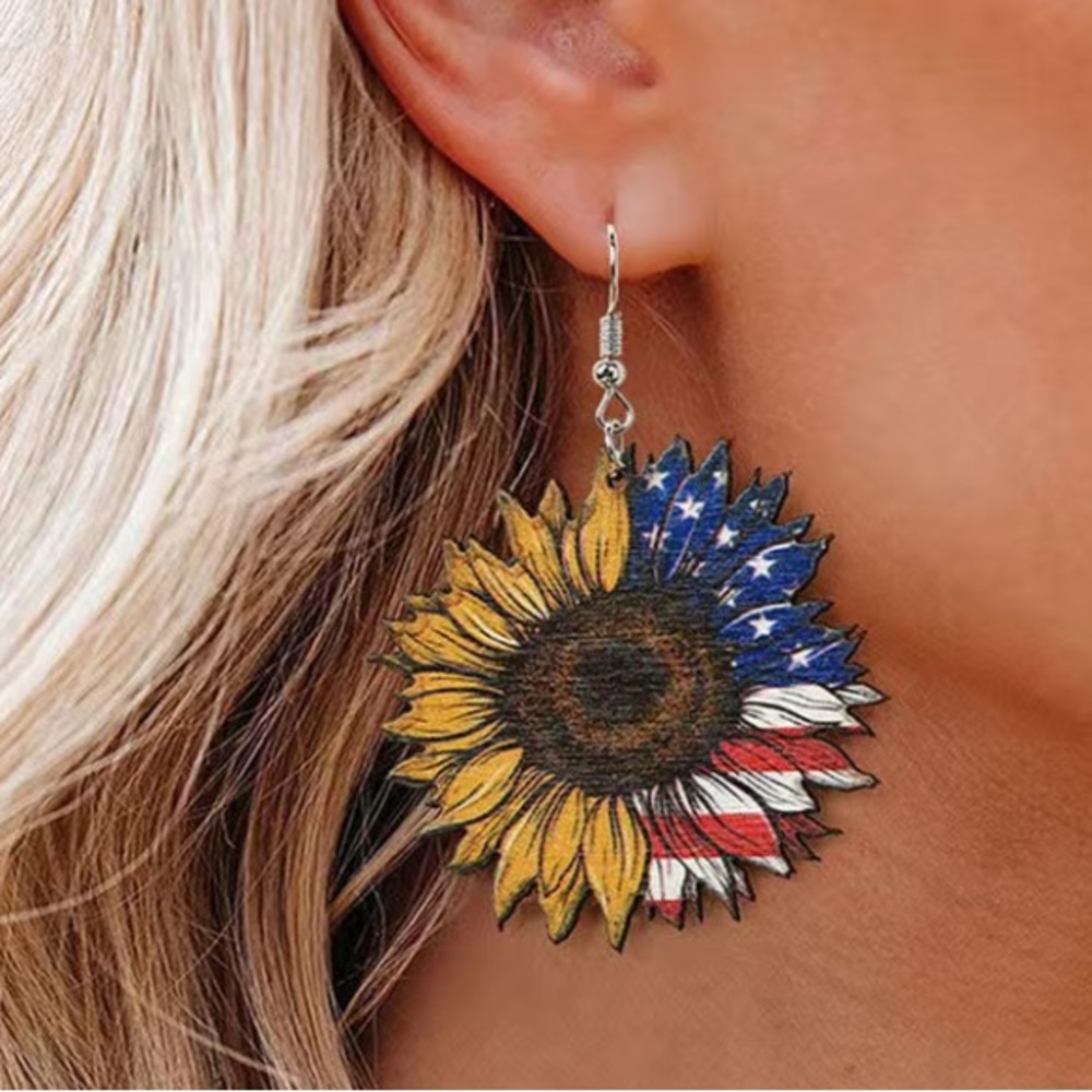 🔴 Wooden Sunflower Earrings